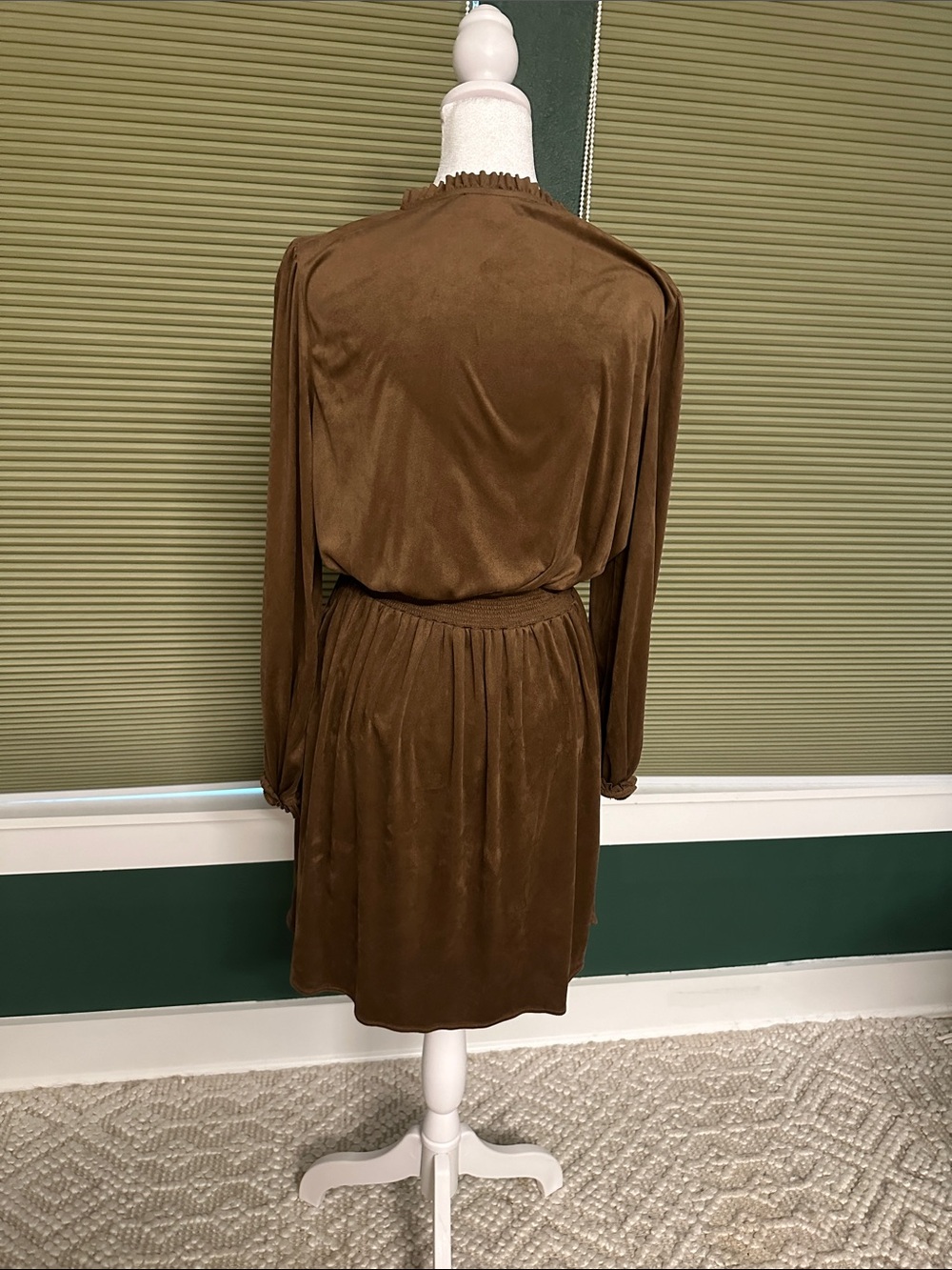 Tommy Hilifigure Long-Sleeve Brown Tie-Neck Dress - Picture 2 of 9